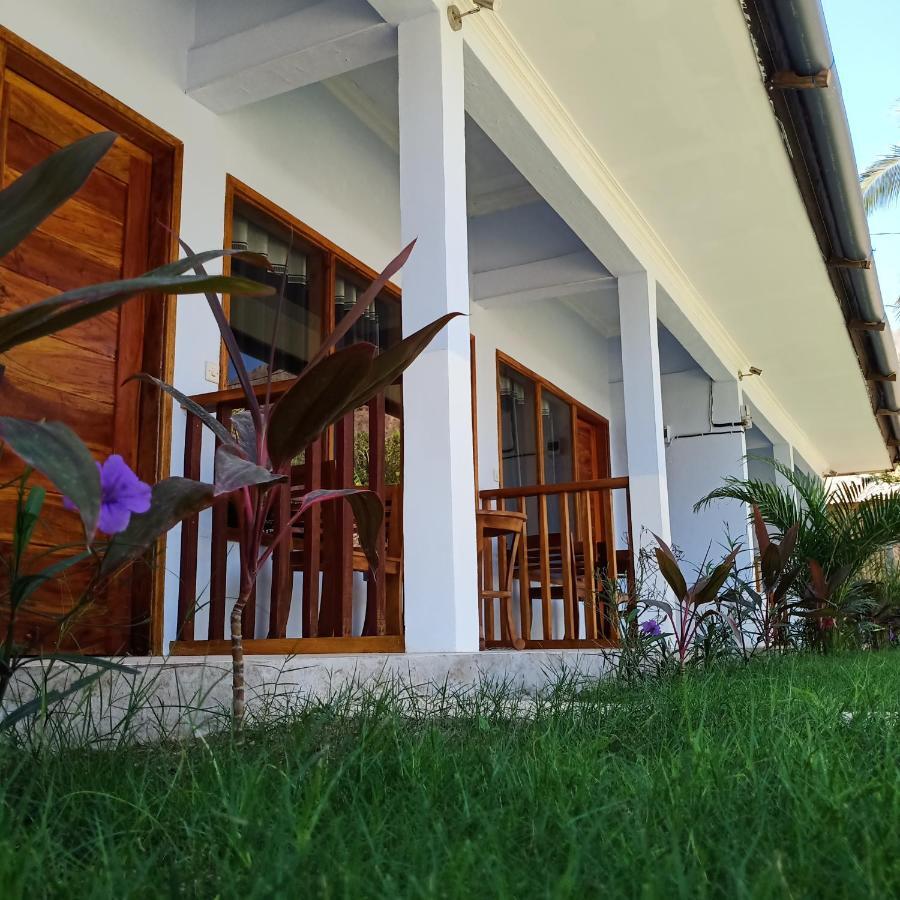Elisa Homestay Areguling Kuta  Esterno foto