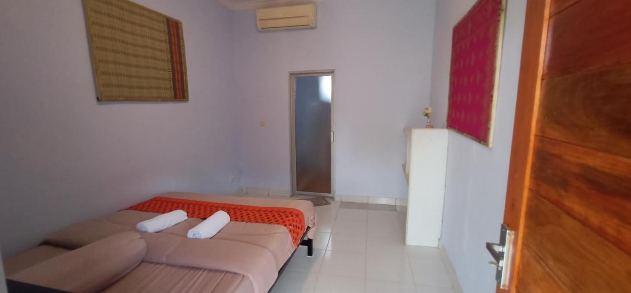 Elisa Homestay Areguling Kuta  Esterno foto