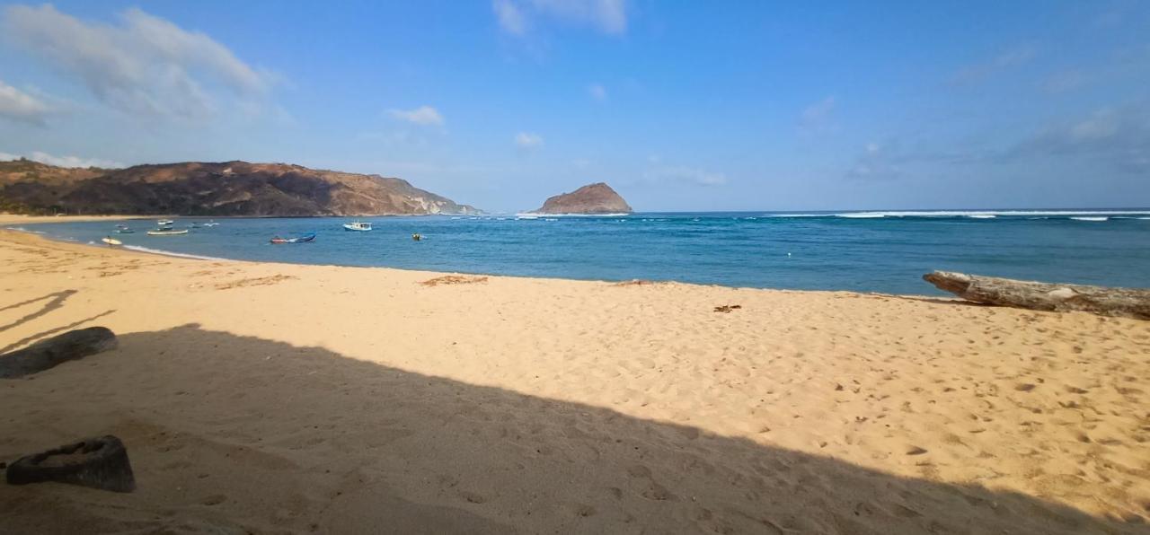 Elisa Homestay Areguling Kuta  Esterno foto